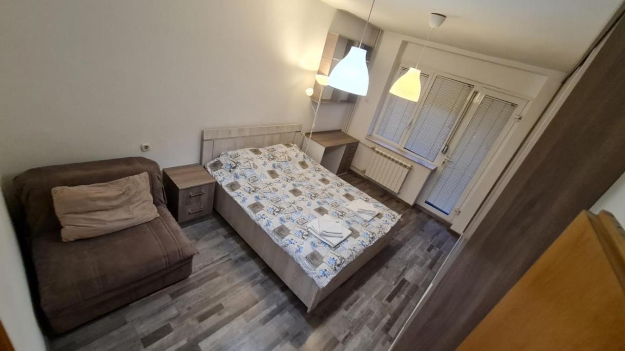 Center Cosy Apartment Скопье Экстерьер фото